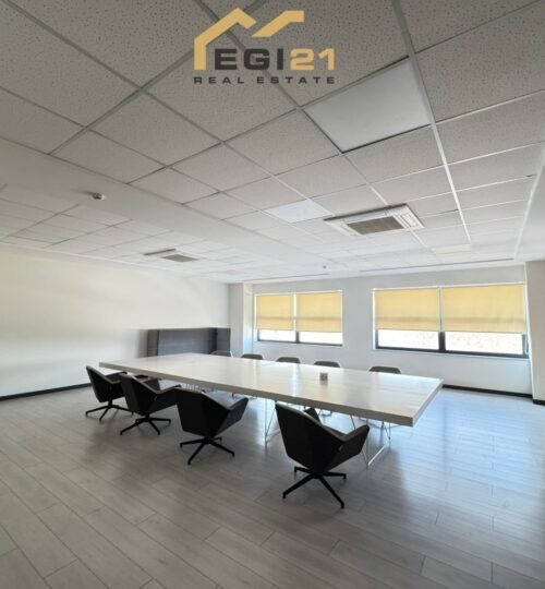 Zyre me QIRA 300m² Fushë Kosovë