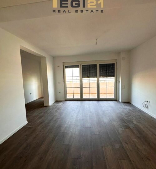 Banesë 68.46m² për SHITJE, Tophane