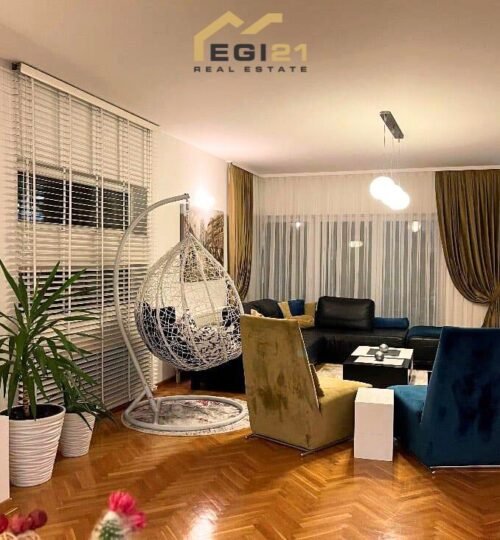 Shtëpi 240m² për QIRA, Veternik