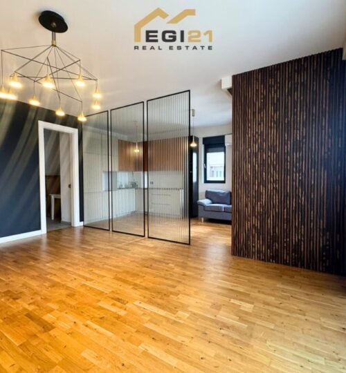 Banesë/Zyrë 139m² për QIRA, Aktash