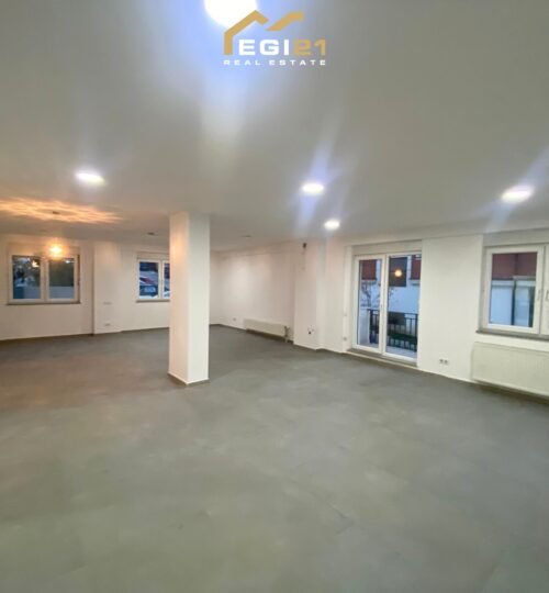 Banesë/Zyrë 89m² për SHITJE, Rruga C